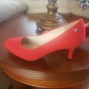 Red heels size 8 Life Stride soft system brand new